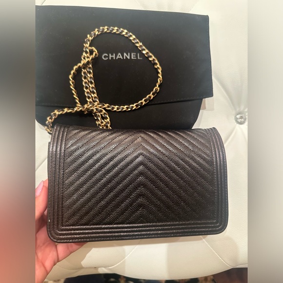 CHANEL Chevron Boy Wallet on Chain crossbody gold hardware & chain - Picture 8 of 15